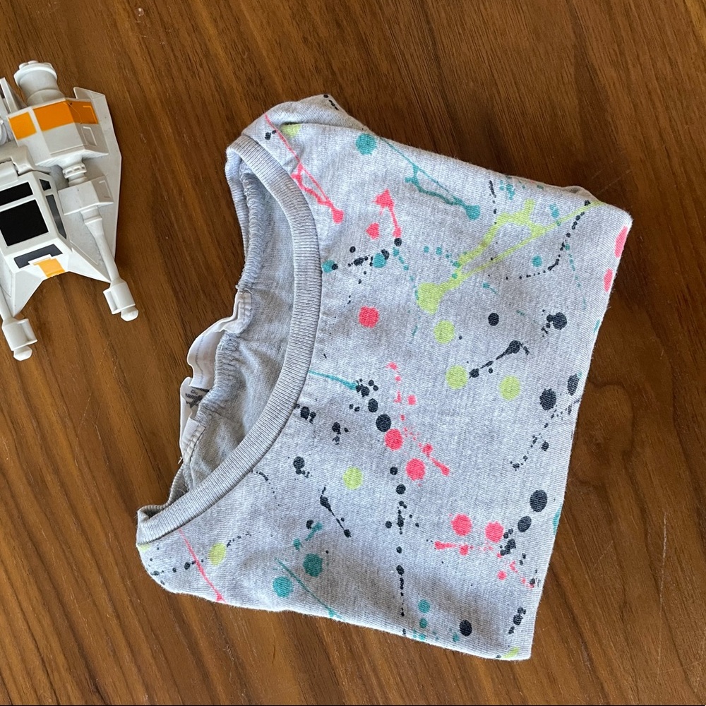 H&M t-shirt (size 2-4)